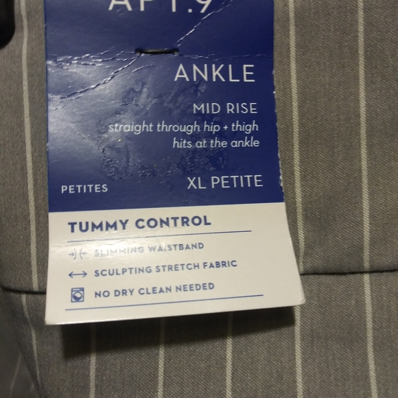 Capris - Picture 3 of 5